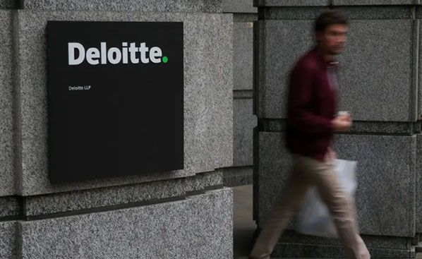 Deloitte đang nỗ lực sử dụng AI để hạn chế việc sa thải nhân viên