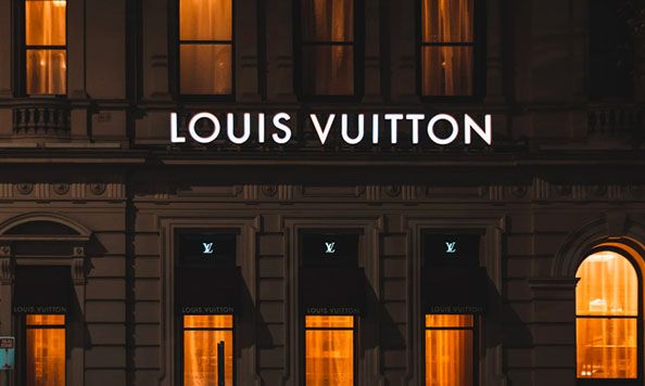 Cách Louis Vuitton (LV) đẩy mạnh Marketing tại Trung Quốc trong bối cảnh kinh tế suy giảm