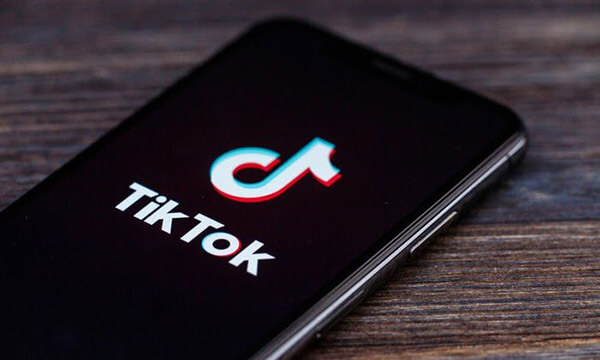 Sau một vài tháng thử nghiệm trên các tài khoản được chọn, TikTok chính thức ra mắt tùy chọn quảng cáo 'Promote' mới cho tất cả các tài khoản doanh nghiệp. 