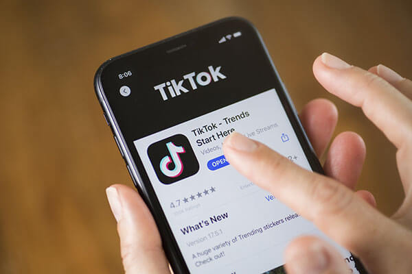 TikTok là ứng dụng chia sẻ dữ liệu người dùng nhiều nhất