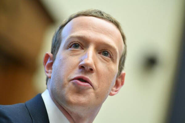 Thông tin CEO Facebook từ chức là tin giả