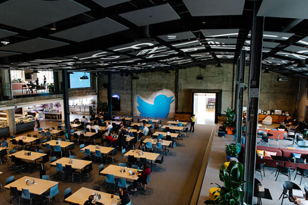 Twitter bị kiện vì sa thải nhân viên hàng loạt mà không báo trước