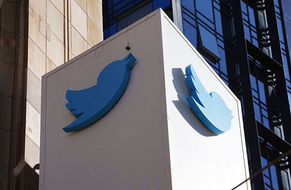 Twitter được mua với giá hơn 40 tỷ USD và giờ chỉ còn khoảng 20 tỷ