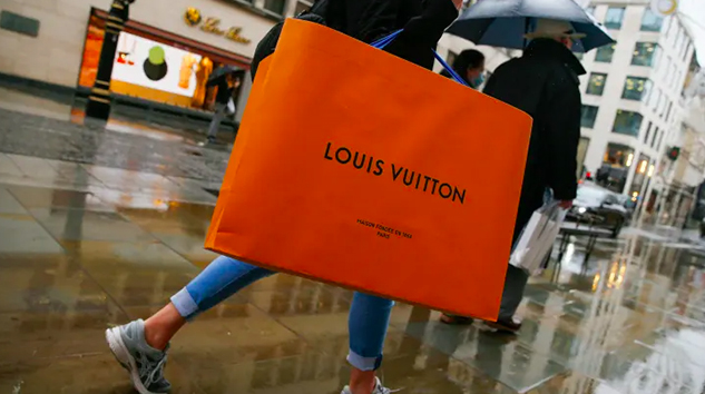 Giá trị thị trường của gã khổng lồ ngành thời trang xa xỉ LVMH vượt mức 500 tỷ USD