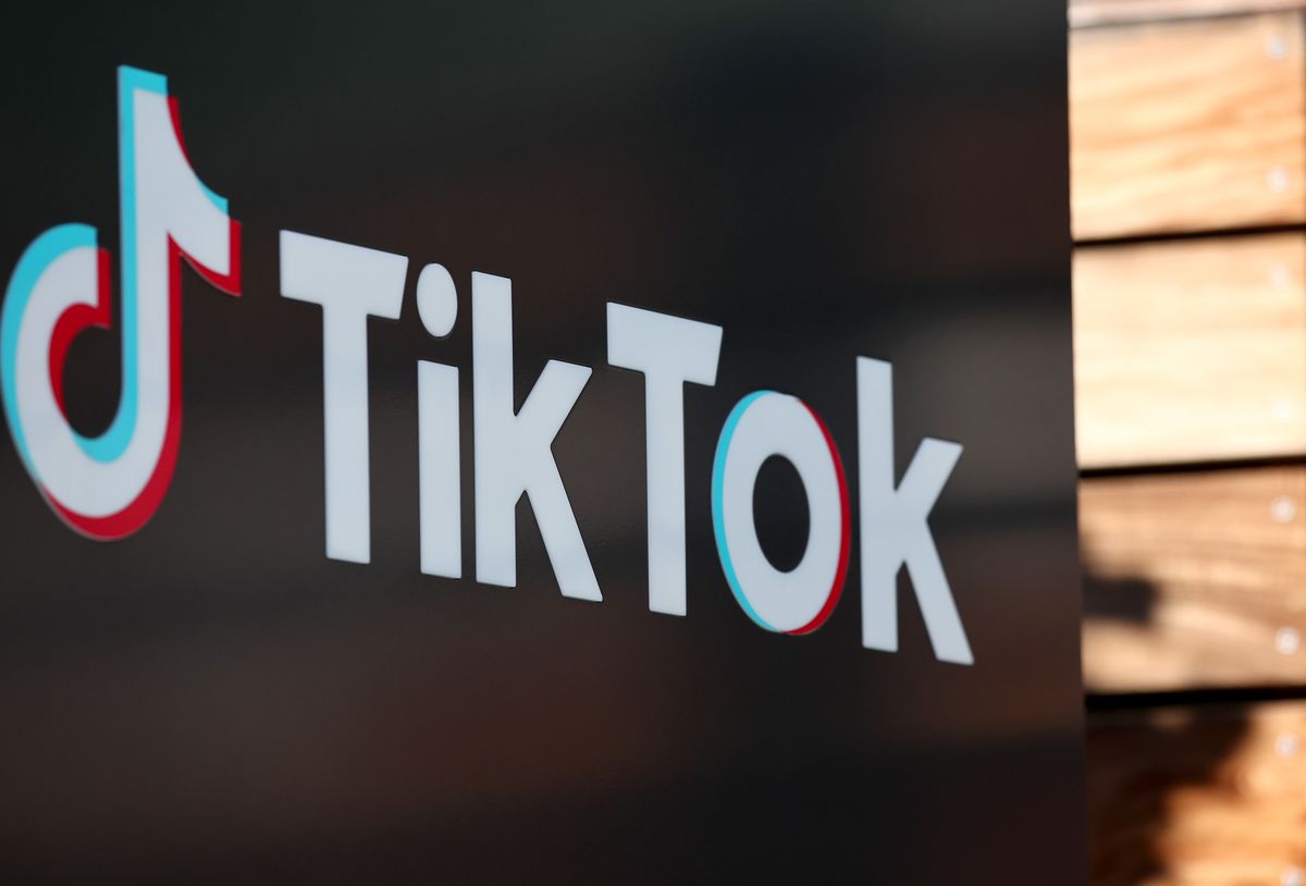 Tại sao hàng giả tràn lan trên mạng xã hội TikTok