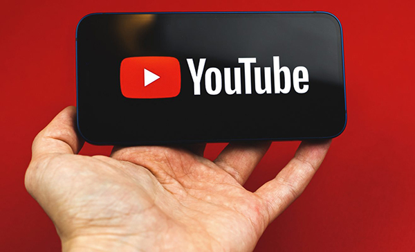 Doanh thu quảng cáo của YouTube giảm 3 quý liên tiếp