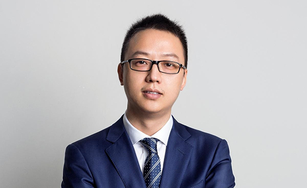 Eddie Yong: CEO mới của Alibaba là ai?