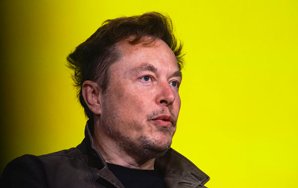 Elon Musk tranh thủ giới thiệu Xmail trước tin đồn Gmail đóng cửa