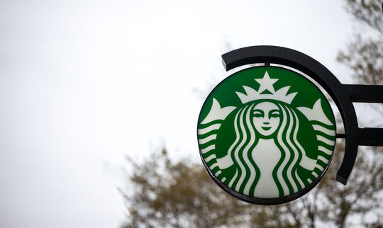 Cách Starbucks hoạt động tại thị trường lớn Trung Quốc