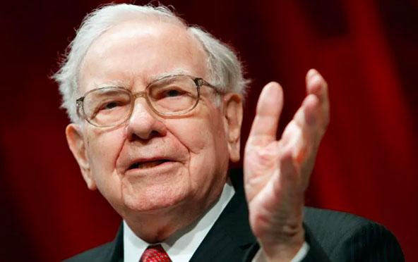 Warren Buffett và khoản tiền mặt khoảng 160 tỷ USD của Berkshire Hathaway